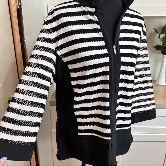 Weekends by Chico’s Women's Sz 1 US 8 M Striped Mesh Jacket Black White Academia - Picture 5 of 15